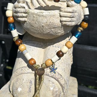 opvallende-ibiza-style-honden-ketting